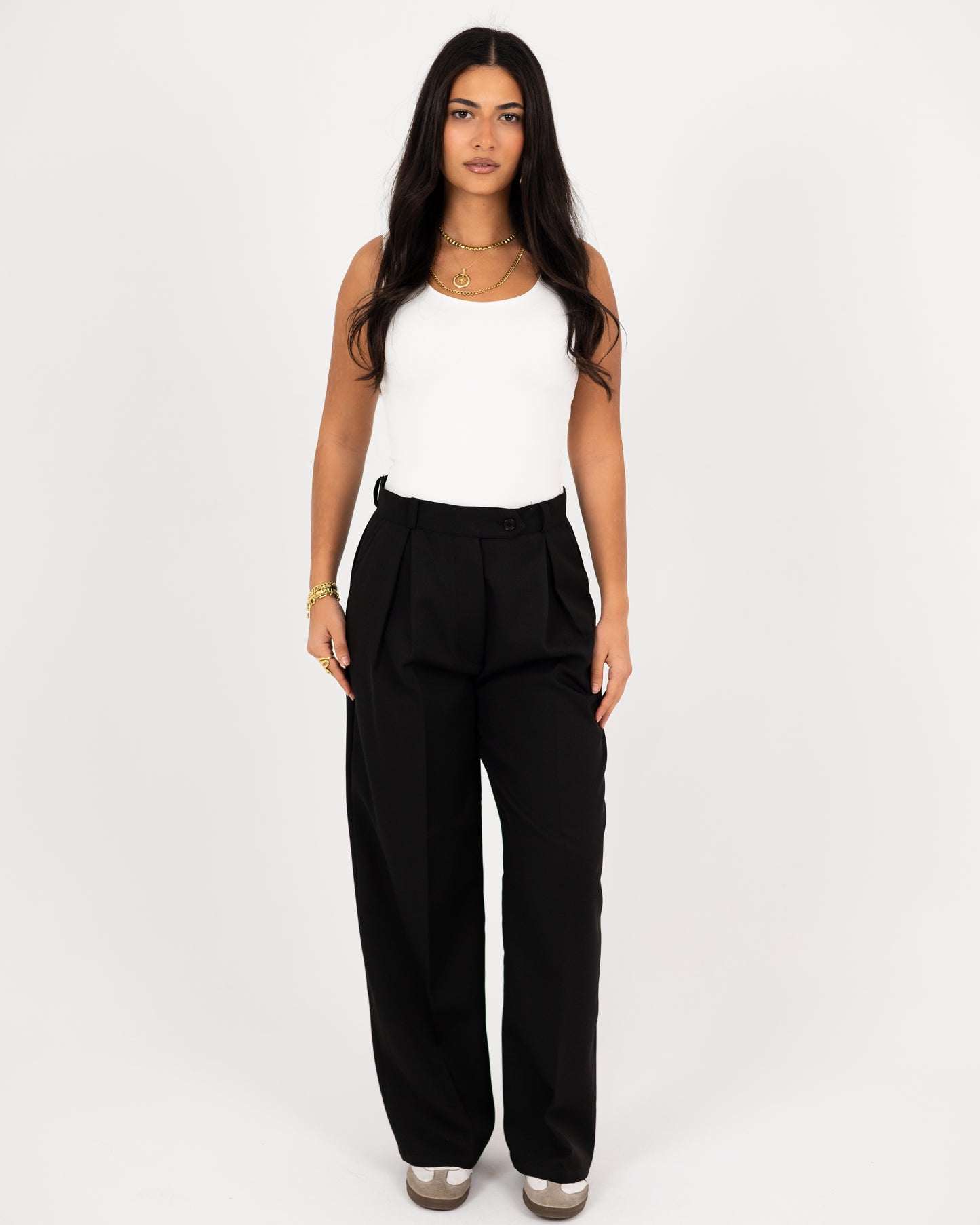 Wide-Leg Modern Pleated Pants