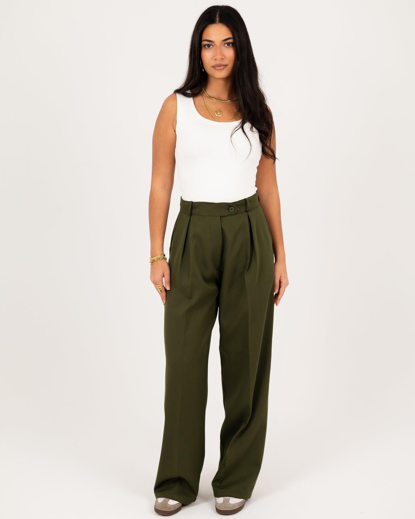 Wide-Leg Modern Pleated Pants