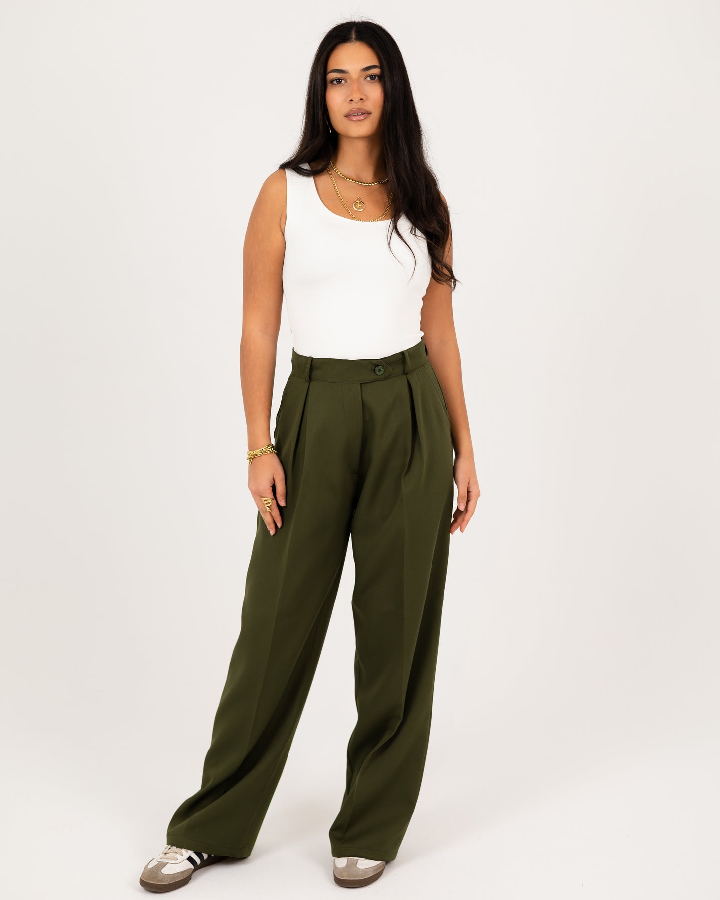 Wide-Leg Modern Pleated Pants