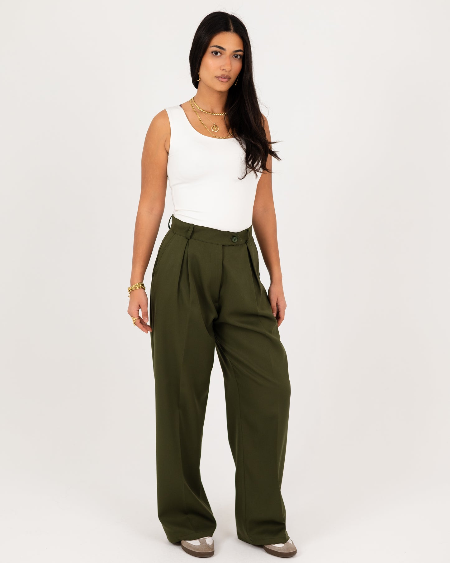Wide-Leg Modern Pleated Pants