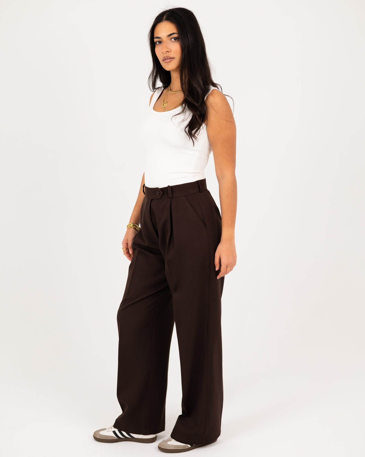 Wide-Leg Modern Pleated Pants