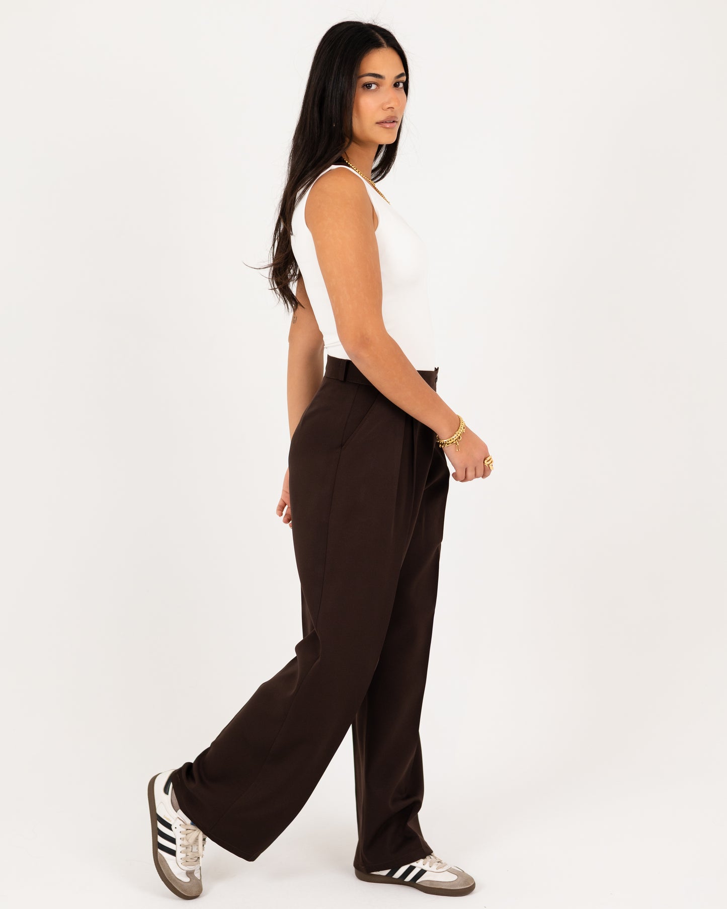 Wide-Leg Modern Pleated Pants