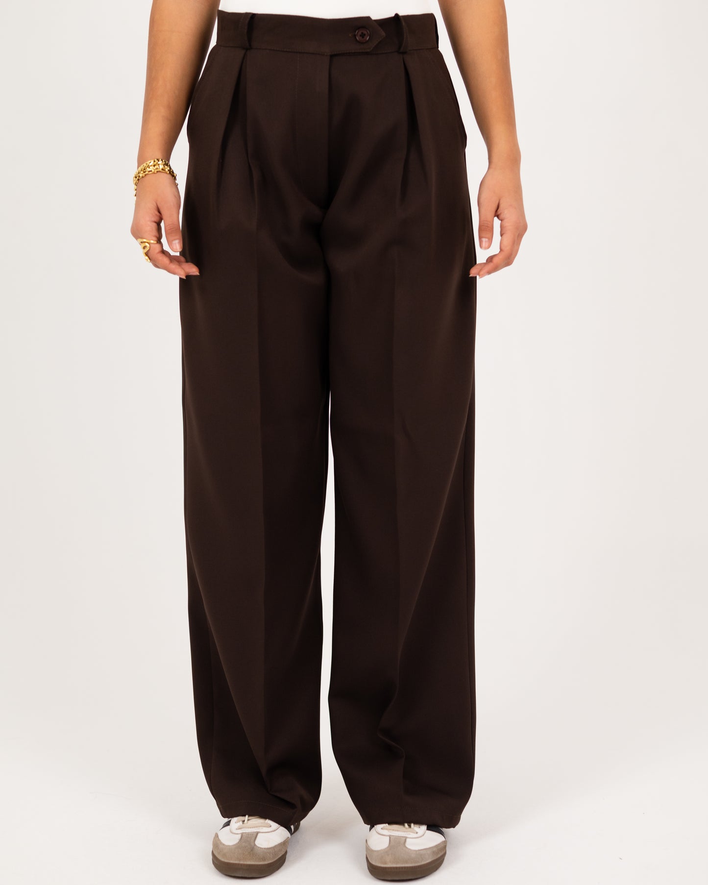 Wide-Leg Modern Pleated Pants