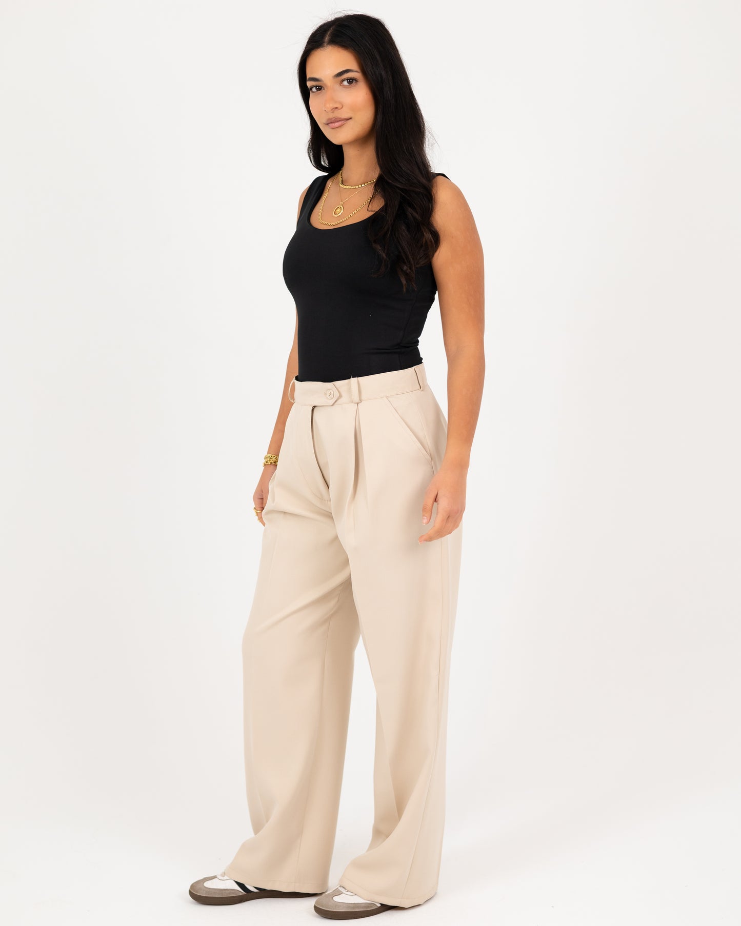 Wide-Leg Modern Pleated Pants