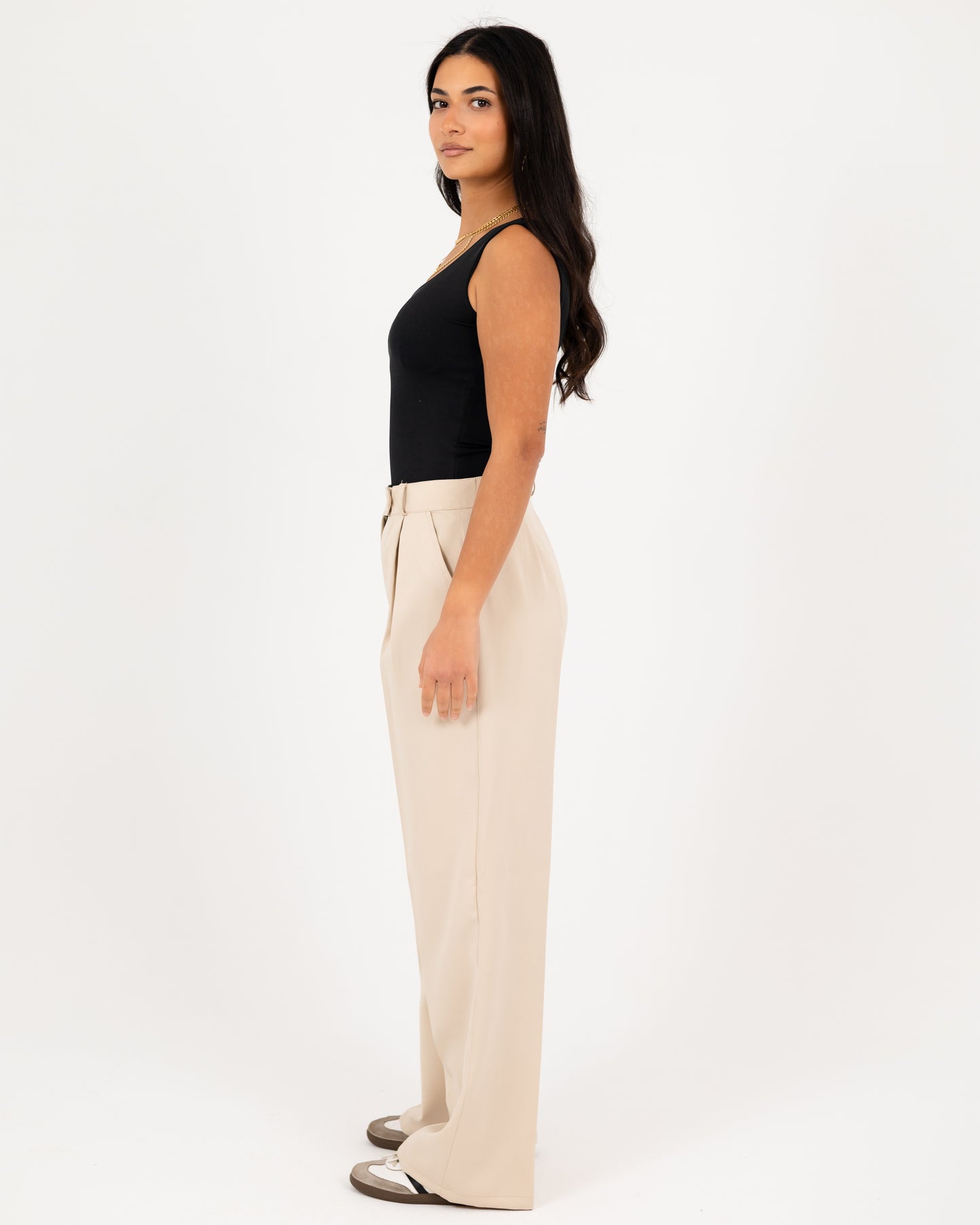 Wide-Leg Modern Pleated Pants