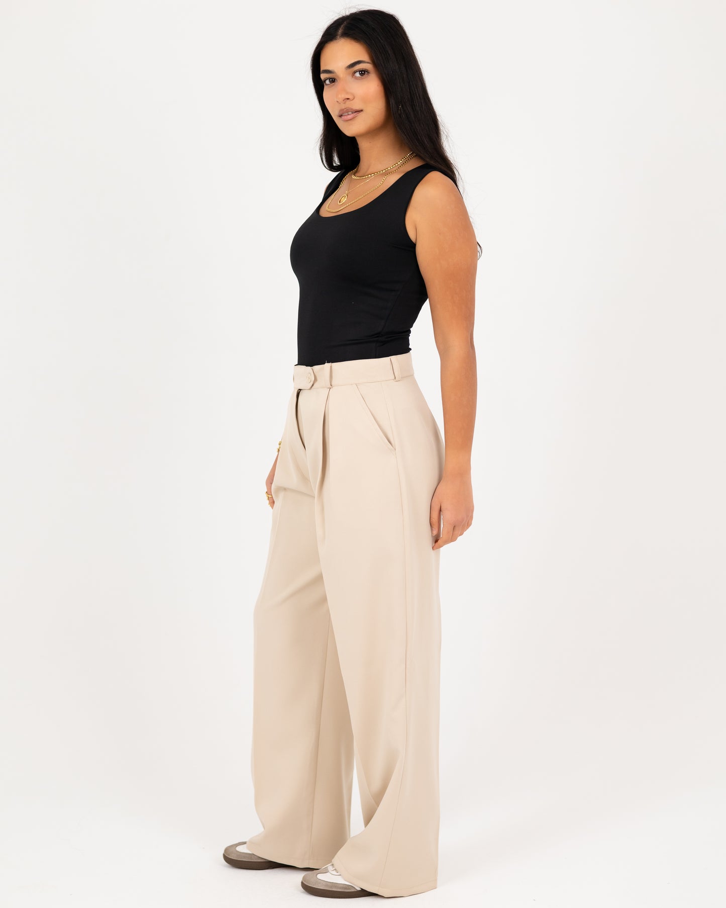 Wide-Leg Modern Pleated Pants