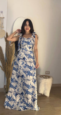 Sleeveless dress