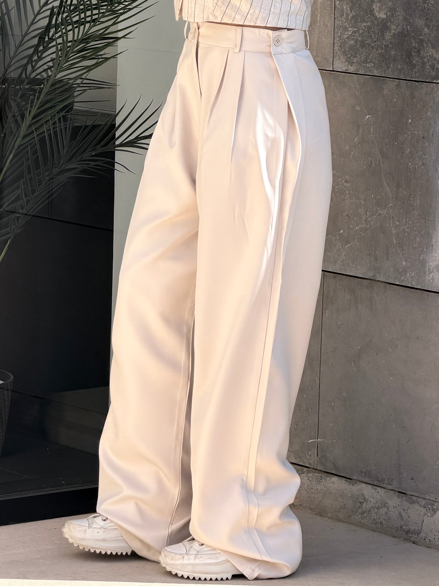 Smart Tailored Pants | Wide-Leg Fit