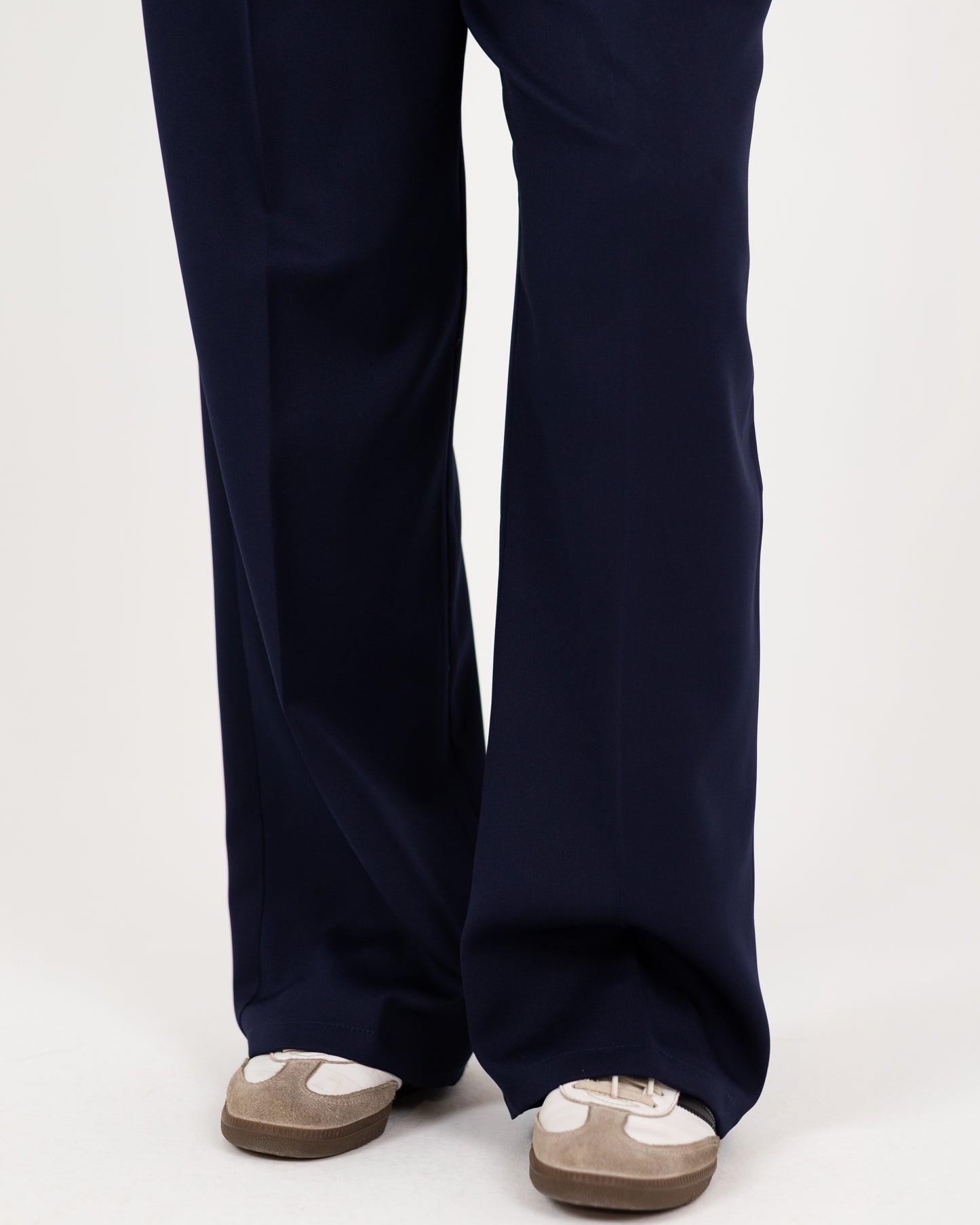 Wide-Leg Modern Pleated Pants